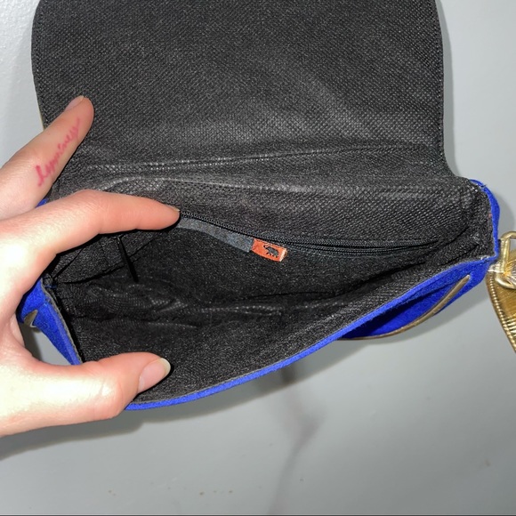 Unique Multicolor Crossbody - Picture 4 of 7